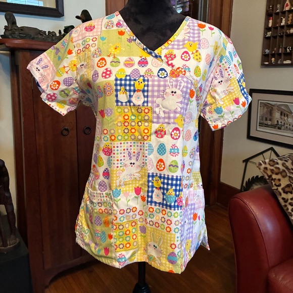"Life" scrub top, M, Easter theme, EUC - Picture 1 of 7